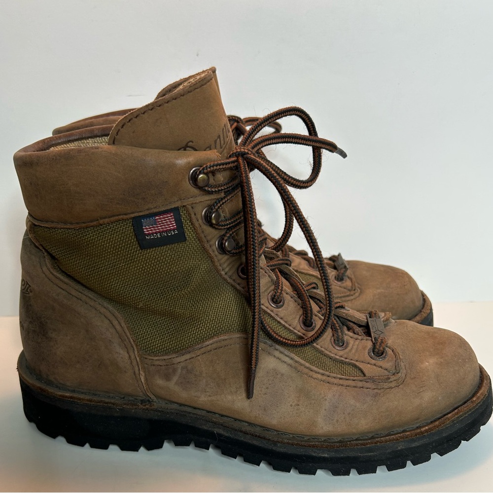 Danner Light ll 6” Goretex Brown Women’s Hiking Boots Size 7.5 M
